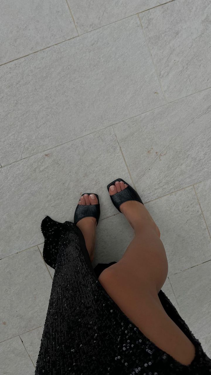 Luana Barr N Feet